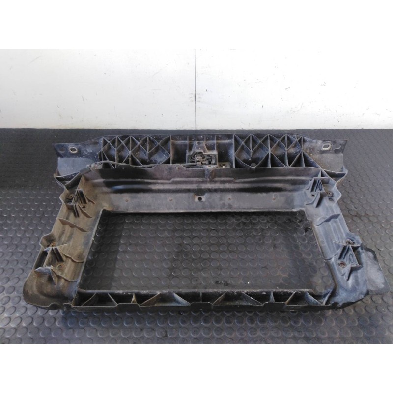 Recambio de frente para volkswagen golf iv berlina (1j1) conceptline referencia OEM IAM 1C0805594  P2-B4-38