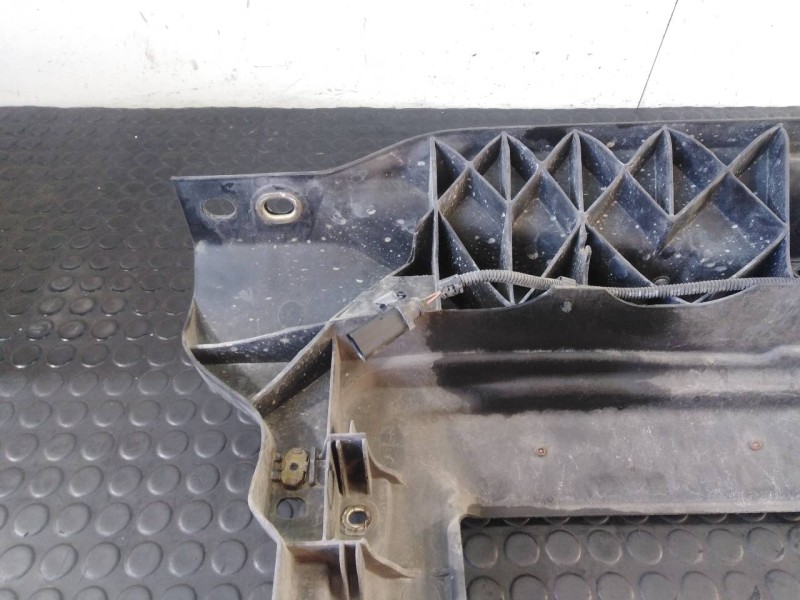 Recambio de frente para volkswagen golf iv berlina (1j1) conceptline referencia OEM IAM 1C0805594  P2-B4-38