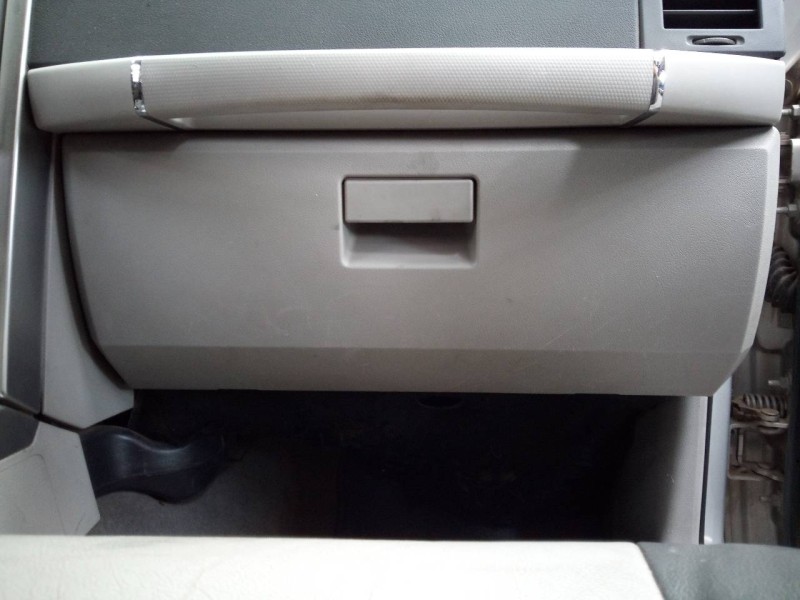 Recambio de guantera para jeep cherokee limited exclusive referencia OEM IAM   