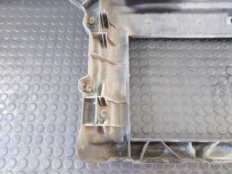 Recambio de frente para volkswagen golf iv berlina (1j1) conceptline referencia OEM IAM 1C0805594  P2-B4-38