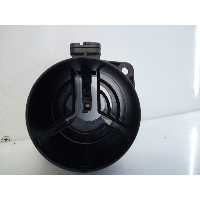 Recambio de caudalimetro para volkswagen t-roc sport referencia OEM IAM 05L906461B  E2-A3-13-1