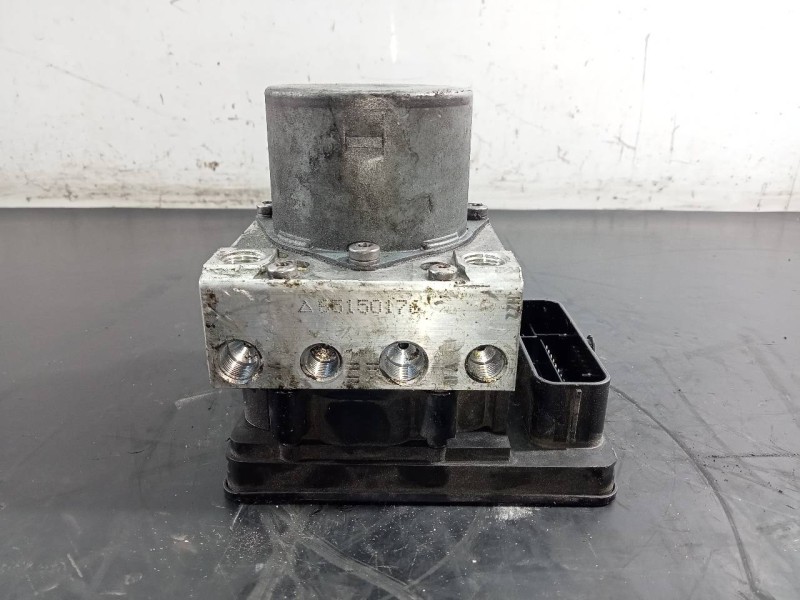 Recambio de abs para skoda rapid active referencia OEM IAM 6R0614517BQ  P3-B9-12-1