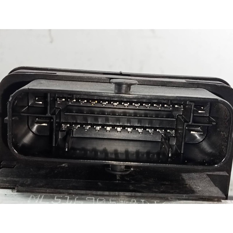 Recambio de abs para skoda rapid active referencia OEM IAM 6R0614517BQ  P3-B9-12-1