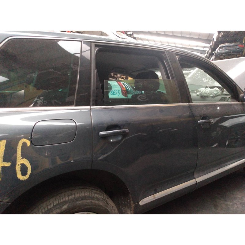 Recambio de puerta trasera derecha para volkswagen touareg (7l6) tdi v6 +motion referencia OEM IAM   