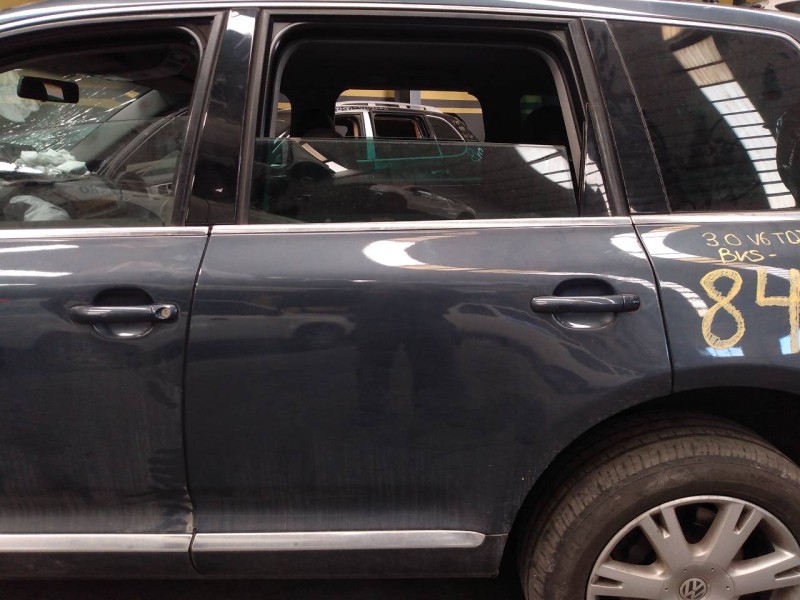 Recambio de puerta trasera izquierda para volkswagen touareg (7l6) tdi v6 +motion referencia OEM IAM   