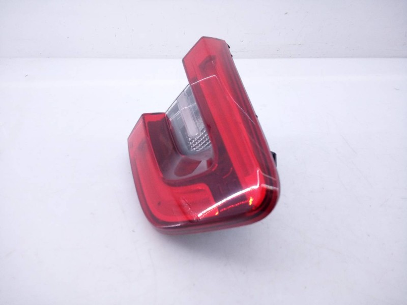 Recambio de piloto trasero izquierdo porton para renault kadjar zen referencia OEM IAM 90061332  E1-A1-31-2