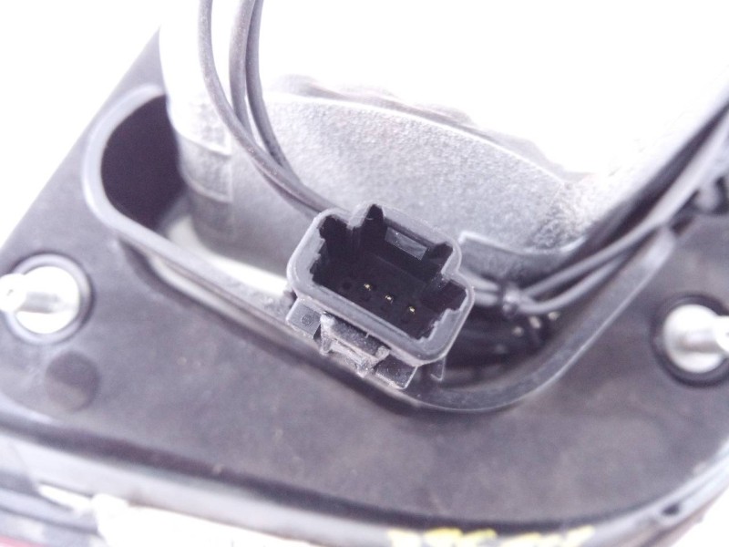 Recambio de piloto trasero izquierdo porton para renault kadjar zen referencia OEM IAM 90061332  E1-A1-31-2