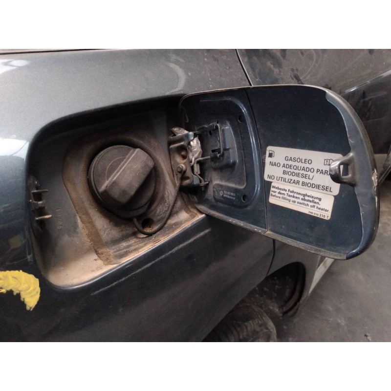 Recambio de tapa exterior combustible para volkswagen touareg (7l6) tdi v6 +motion referencia OEM IAM   