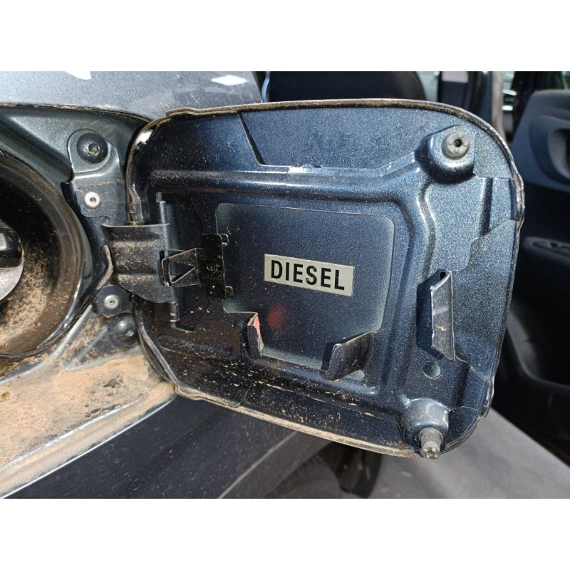 Recambio de tapa exterior combustible para renault kadjar zen referencia OEM IAM   