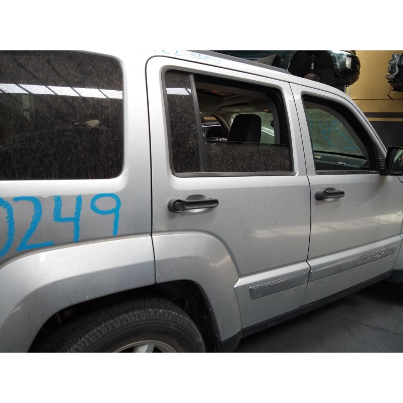 Recambio de puerta trasera derecha para jeep cherokee limited exclusive referencia OEM IAM   