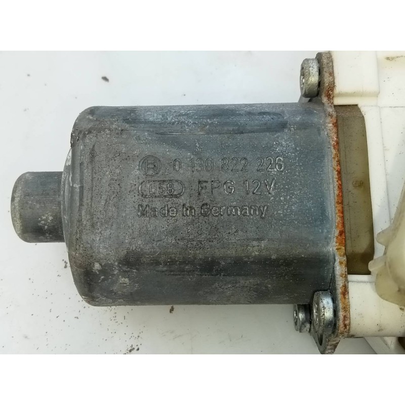 Recambio de elevalunas delantero izquierdo para bmw serie 3 berlina (e90) 318d referencia OEM IAM 0130822226  E1-A3-52-2