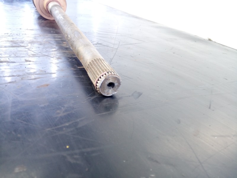 Recambio de transmision delantera derecha para jeep cherokee limited exclusive referencia OEM IAM TGS3377S0846  P1-B6-38