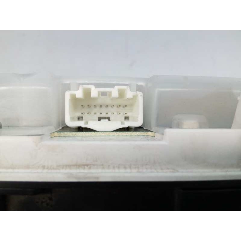 Recambio de cuadro instrumentos para mazda 3 berlina (bk) 1.6 crdt active referencia OEM IAM 8FBS3TA  E2-A2-49-1