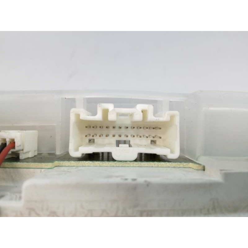 Recambio de cuadro instrumentos para mazda 3 berlina (bk) 1.6 crdt active referencia OEM IAM 8FBS3TA  E2-A2-49-1