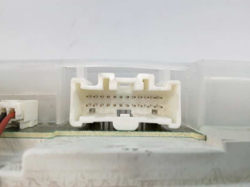 Recambio de cuadro instrumentos para mazda 3 berlina (bk) 1.6 crdt active referencia OEM IAM 8FBS3TA  E2-A2-49-1