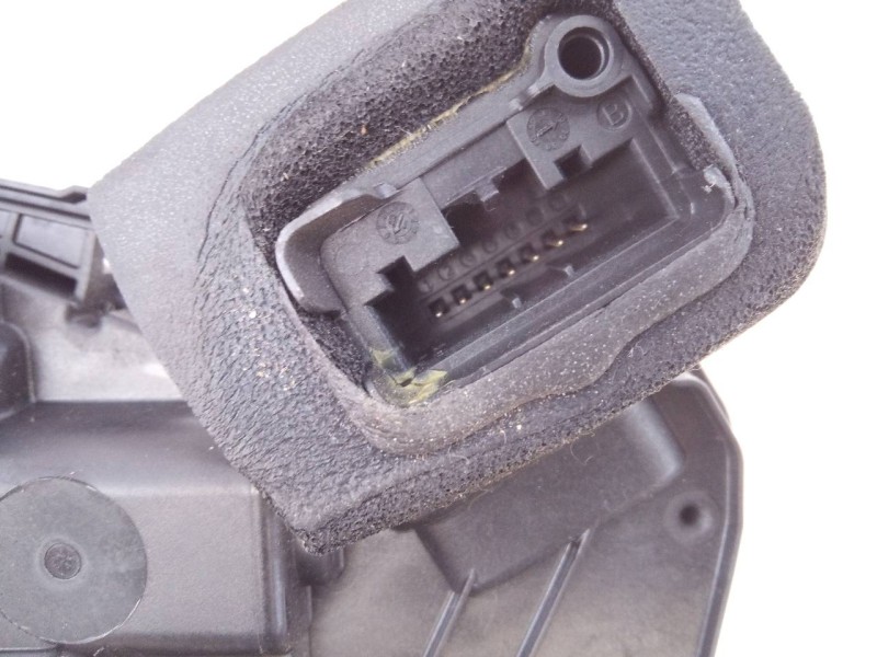 Recambio de cerradura puerta delantera derecha para skoda rapid active referencia OEM IAM 5E1837016A  E1-A5-39-2