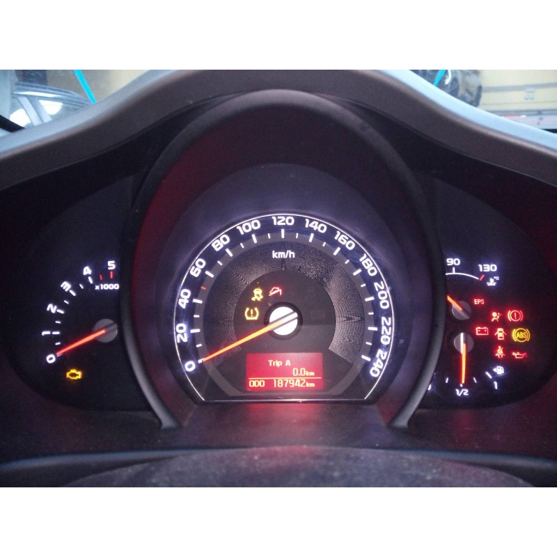 Recambio de cuadro instrumentos para kia sportage concept 4x2 referencia OEM IAM 940233U025  E3-A3-39-2