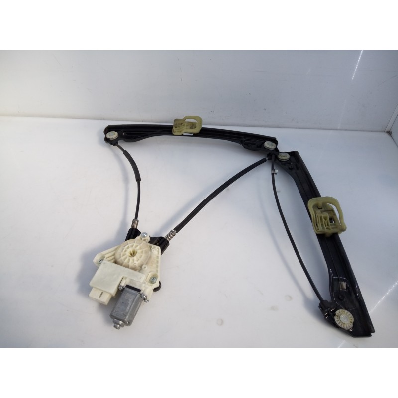 Recambio de elevalunas delantero izquierdo para skoda rapid active referencia OEM IAM 6V1959801B 080750402 E1-B6-3-4