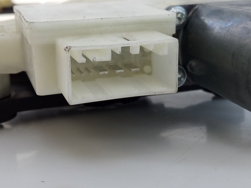 Recambio de elevalunas delantero izquierdo para skoda rapid active referencia OEM IAM 6V1959801B 080750402 E1-B6-3-4