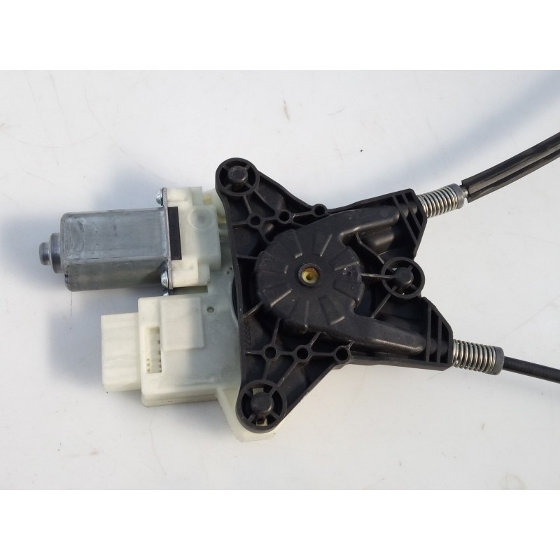 Recambio de elevalunas delantero izquierdo para skoda rapid active referencia OEM IAM 6V1959801B 080750402 E1-B6-3-4