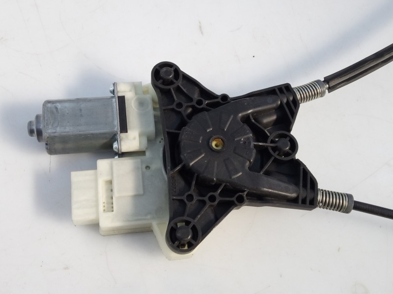 Recambio de elevalunas delantero izquierdo para skoda rapid active referencia OEM IAM 6V1959801B 080750402 E1-B6-3-4