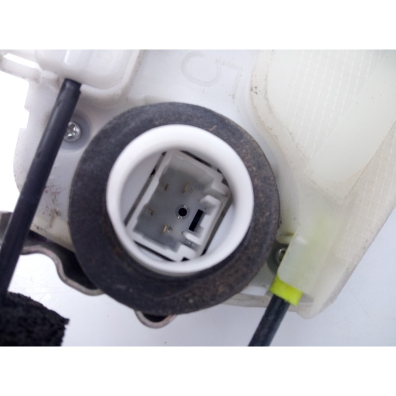 Recambio de cerradura puerta trasera izquierda para toyota prius (nhw30) advance referencia OEM IAM   E2-B4-40-1