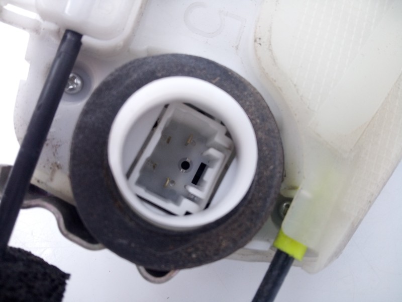 Recambio de cerradura puerta trasera izquierda para toyota prius (nhw30) advance referencia OEM IAM   E2-B4-40-1