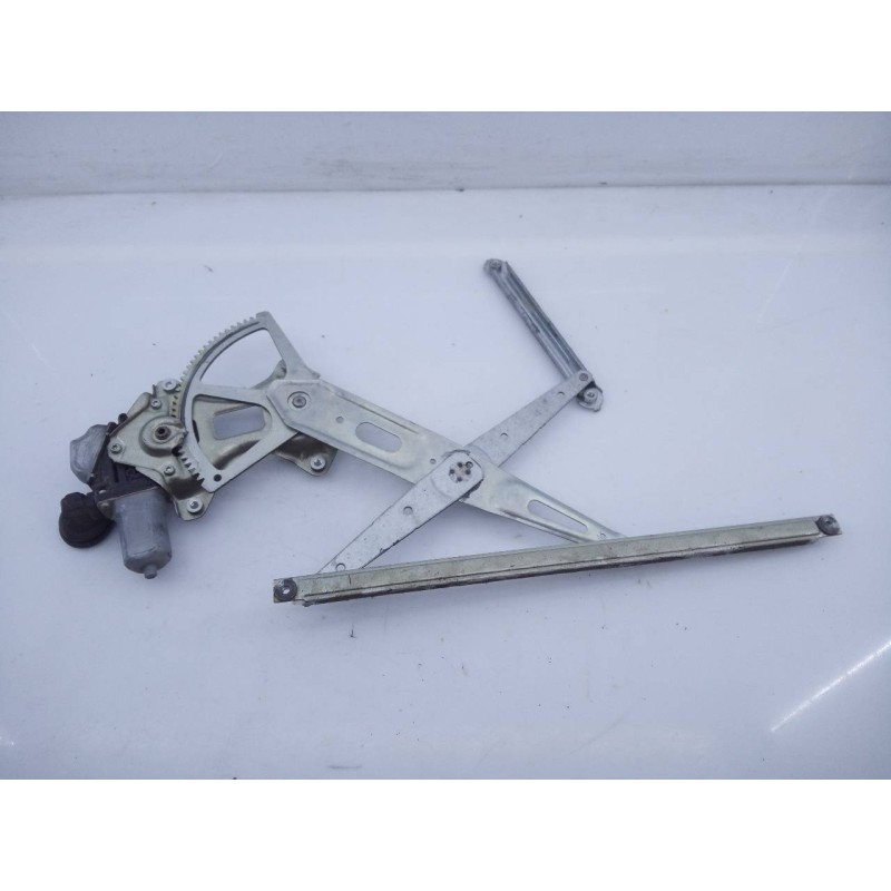 Recambio de elevalunas trasero derecho para toyota prius (nhw30) advance referencia OEM IAM   E2-B4-43-2