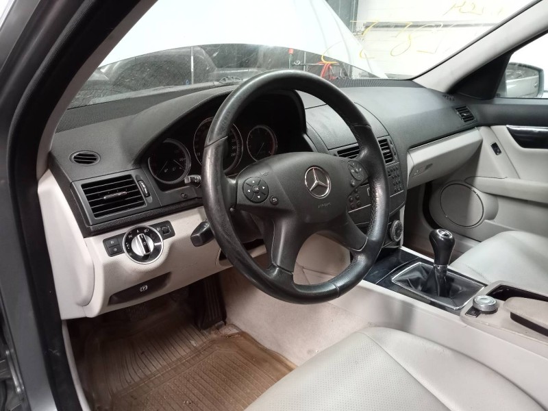 Recambio de salpicadero para mercedes-benz clase c (w204) lim. c 200 cdi referencia OEM IAM   