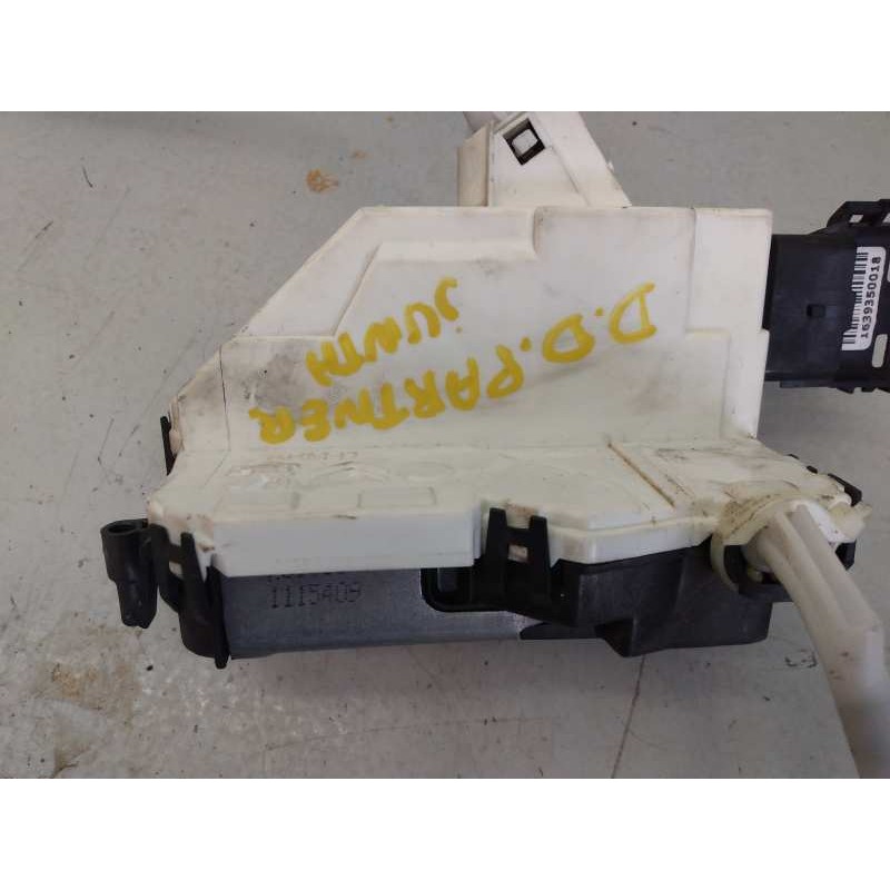 Recambio de cerradura puerta delantera derecha para peugeot partner kombi referencia OEM IAM 1639350018  E1-A4-47-1