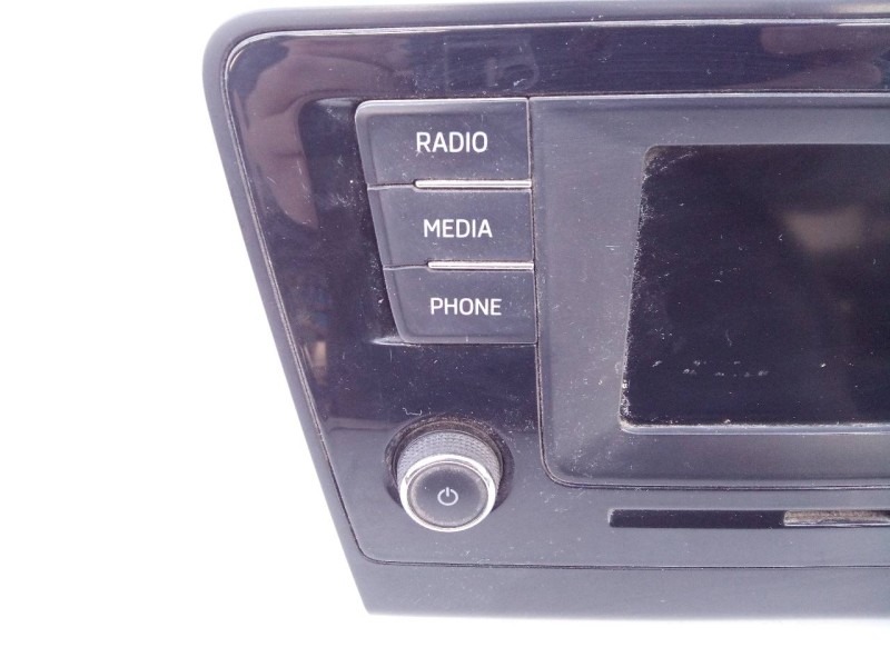Recambio de sistema audio / radio cd para skoda rapid active referencia OEM IAM 5JA035871  E2-A1-10-7