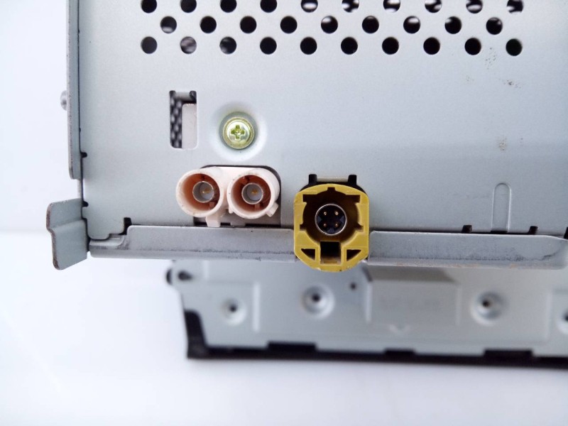 Recambio de sistema audio / radio cd para skoda rapid active referencia OEM IAM 5JA035871  E2-A1-10-7