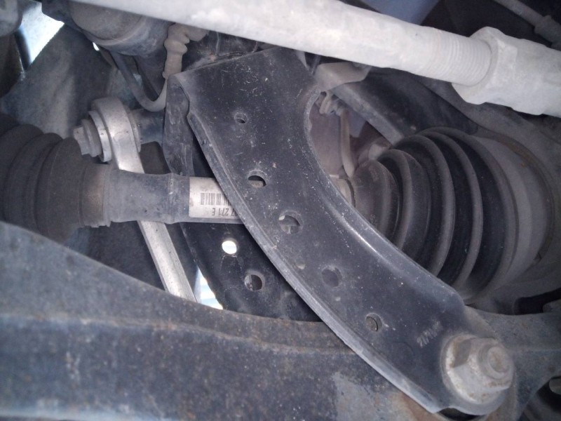 Recambio de transmision delantera derecha para volkswagen touareg (7l6) tdi v6 +motion referencia OEM IAM 7L0407271E  