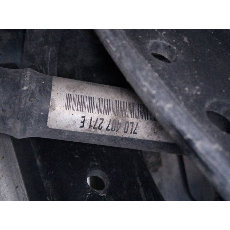 Recambio de transmision delantera derecha para volkswagen touareg (7l6) tdi v6 +motion referencia OEM IAM 7L0407271E  