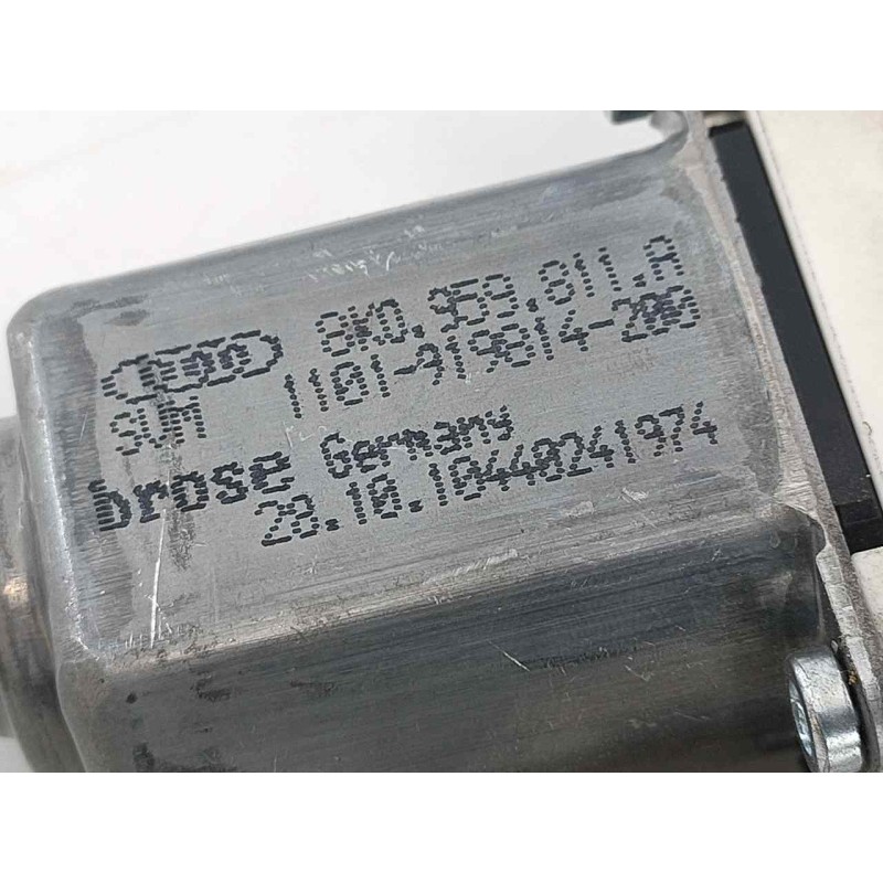 Recambio de motor elevalunas trasero izquierdo para audi a4 ber. (b8) advanced edition referencia OEM IAM 8K0959811A 919812200 E