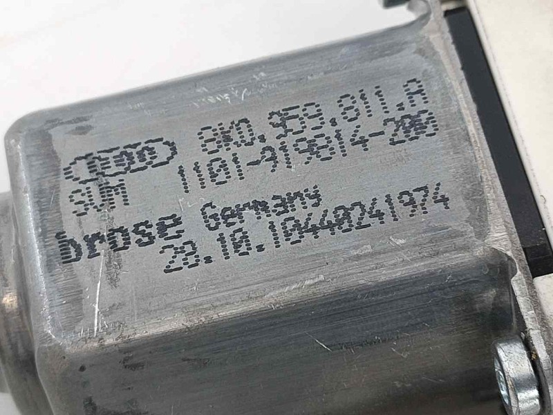 Recambio de motor elevalunas trasero izquierdo para audi a4 ber. (b8) advanced edition referencia OEM IAM 8K0959811A 919812200 E