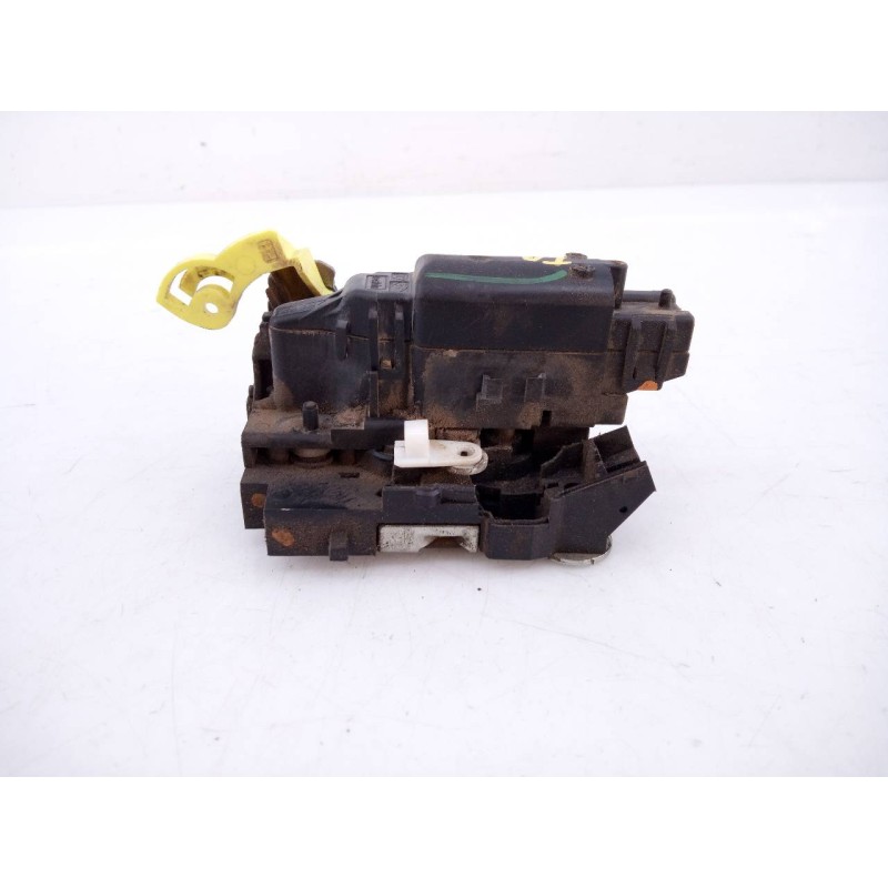 Recambio de cerradura puerta trasera derecha para dacia duster ambience 4x2 referencia OEM IAM   E1-A1-27-1