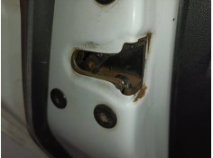 CERRADURA PUERTA TRASERA IZQUIERDA 