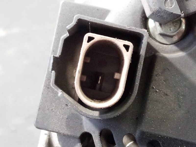 Recambio de alternador para volkswagen tiguan (5n2) r-line bluemotion referencia OEM IAM 03L903024  P3-B6-4-4