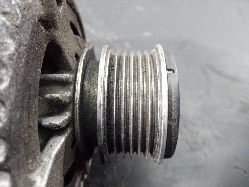 Recambio de alternador para volkswagen tiguan (5n2) r-line bluemotion referencia OEM IAM 03L903024  P3-B6-4-4