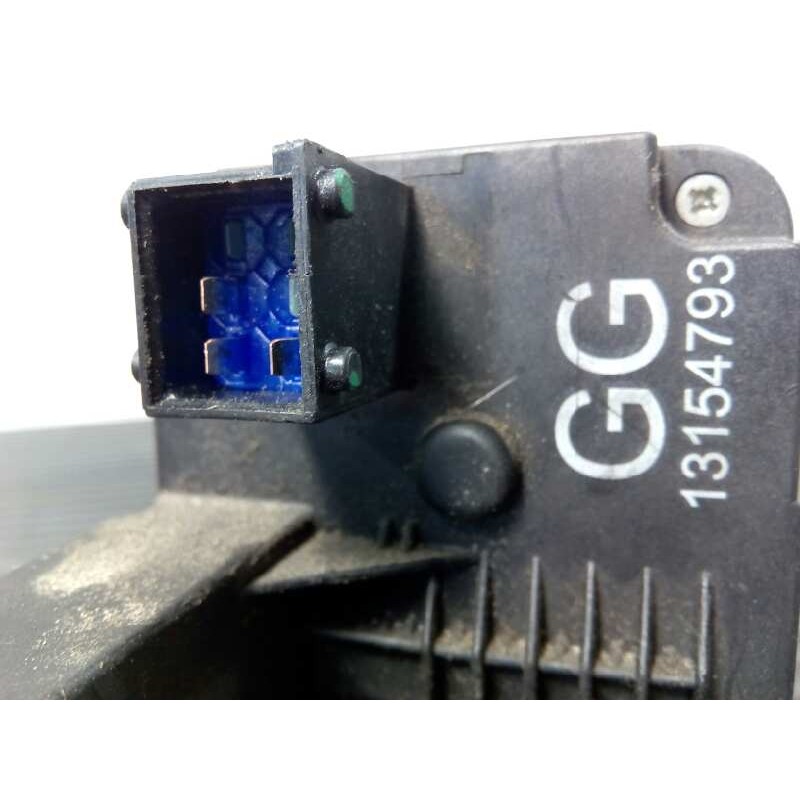 Recambio de cerradura puerta trasera izquierda para opel corsa c club referencia OEM IAM 13154793  E2-B6-25-1