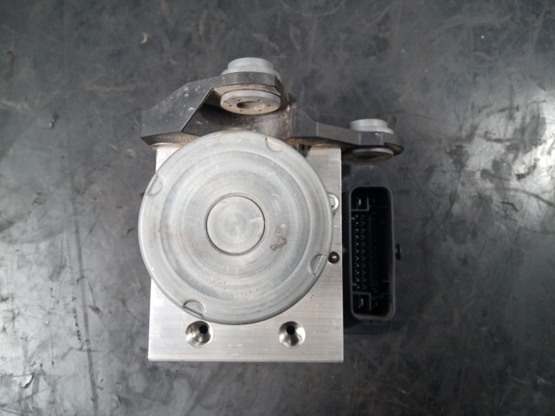 Recambio de abs para seat ibiza (kj1) style referencia OEM IAM 2Q0614517AG 0265292096 P3-B9-19-3