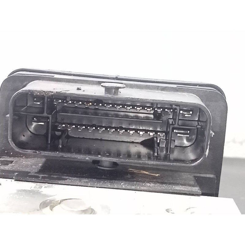 Recambio de abs para skoda rapid active referencia OEM IAM 6R0614517CA GNOA015ZYVP P3-B8-24-1