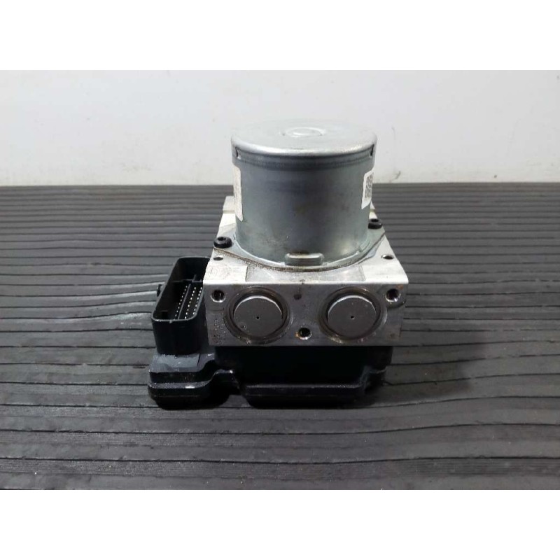 Recambio de abs para kia cee´d drive referencia OEM IAM A258920500 58920A2210 P3-A8-13-5