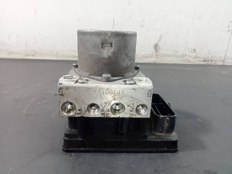 Recambio de abs para skoda rapid active referencia OEM IAM 6R0614517CA GNOA015ZYVP P3-B8-24-1