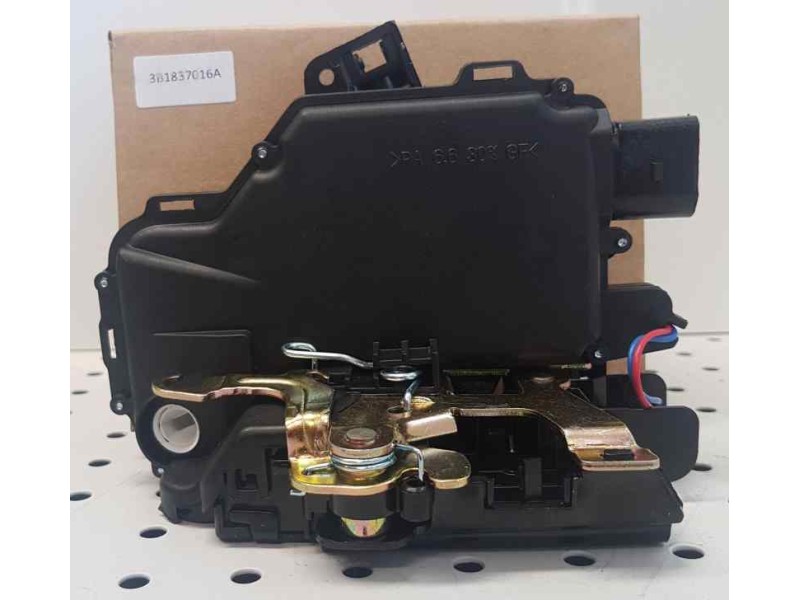 Recambio de cerradura puerta delantera derecha para universal cerradura delantera derecha vw-seat-skoda referencia OEM IAM 3B183