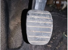 PEDAL EMBRAGUE 