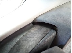 CINTURON SEGURIDAD TRASERO DERECHO 