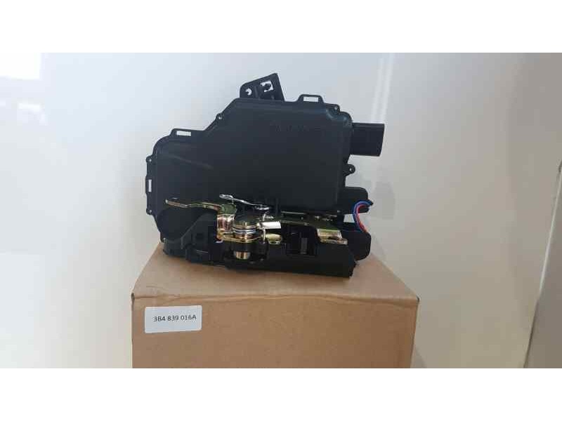 Recambio de cerradura puerta trasera derecha para universal cerradura trasera derecha vw-seat-skoda referencia OEM IAM 3B4839016