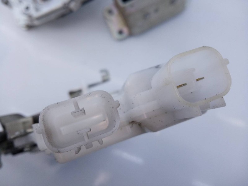 Recambio de cerradura puerta lateral derecha para nissan nv 200 (m20) kasten comfort referencia OEM IAM   E2-A4-10-1